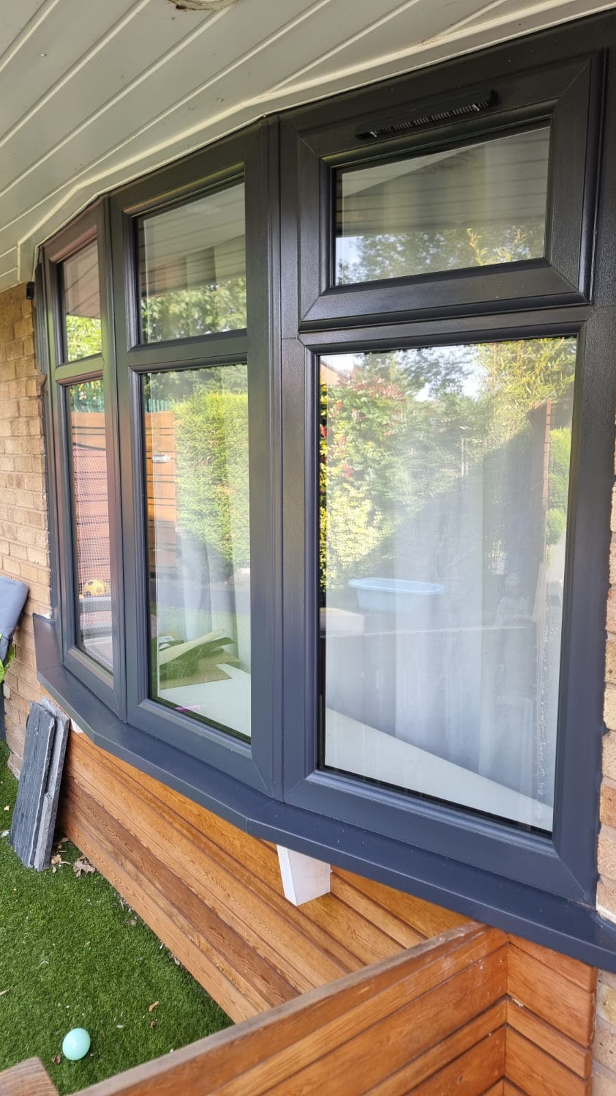 Curved Bay window anthracite grey